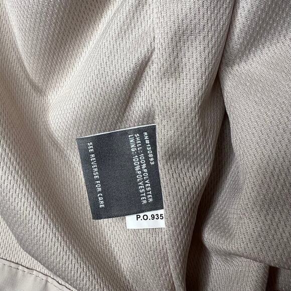 New Balance Beige Windbreaker Size Small - Picture 6 of 9